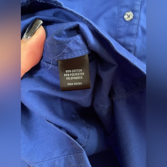Women’s Express Design Studio Fitted Navy Blue Button-Up Shirt - Picture 9 of 11
